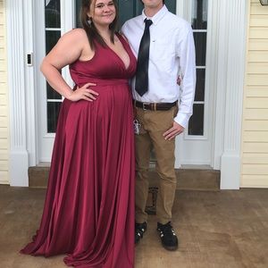 Red prom/homecoming/bridesmaids gown